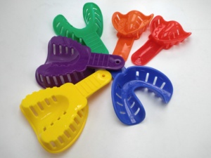Porte-empreintes dentaires perforés en silicone et plastique, autoclavables, pour adultes et enfants - Product Image 2