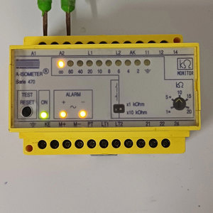 Dispositivo de Monitoreo de Aislamiento IR470LY-4013, Nuevo, 100% Original, para Sistemas de CA e IT, 793V - Product Image 2