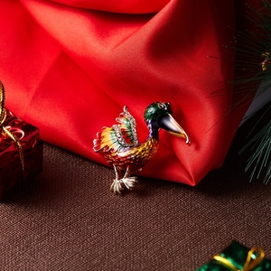 Broche creativo único colorido esmalte tucán Cormorant Bird para hombre, joyería a granel - Product Image 3
