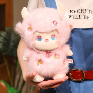 Peluche de Monstruo con Flores de Cerezo Rosadas Personalizado OEM/ODM - Muñeco de Peluche Bordado con Flores, Personalizado y Adorable, para Regalos - Product Image 3