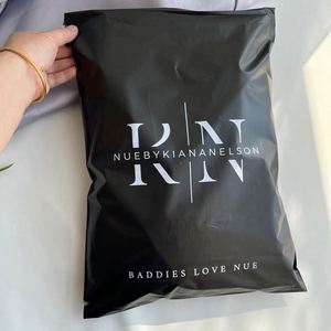 ซองไปรษณีย์พลาสติกสีชมพูด้าน พิมพ์โลโก้ตามสั่ง ขนาดเล็ก หรูหรา รีไซเคิลได้ สำหรับบรรจุภัณฑ์เสื้อผ้า - Product Image 4