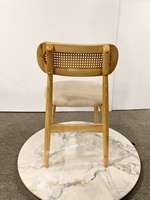 Mobilier de maison simple chaise en bois et osier pour hôtel chaise en rotin pour restaurant en tissu de lin avec coussin de tapisserie d'ameublement