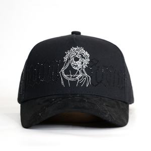 Casquette de baseball en daim à 5 panneaux brodée en 3D avec strass, personnalisable pour votre logo – Vente en gros ODM/OEM de haute qualité - Product Image 2