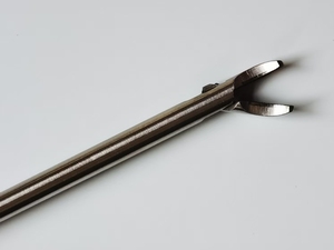 Venta caliente V-<span class=keywords><strong>Needle</strong></span> Holder <span class=keywords><strong>Forceps</strong></span> Juego de instrumentos quirúrgicos Mango de plástico de acero inoxidable Potencia manual para laparoscópica - Product Image 3