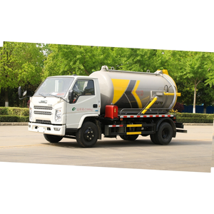 Camión de Succión al Vacío Diésel JMC 4x2 de Alta Calidad y Popularidad Global con Emisión Euro 2 y Tanque de 5500L para Limpieza de Fosas Sépticas - Product Image 5