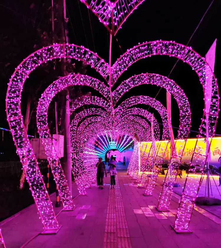 Açık düğün LED kalp şeklinde kemer ışık dekorasyonu sokak atmosferi 3D kemer Motif ışık