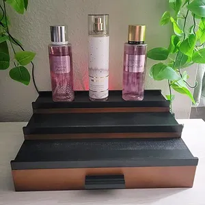 Houten Parfum Organizer Voor Mannen 3 Tier Van Verhoogde Display Plank Met Lade Opslag Parfum Organisatie