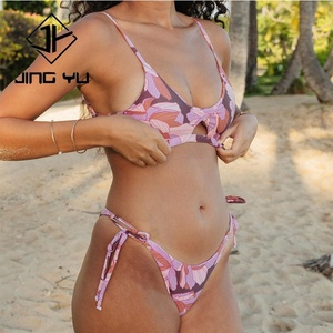 Traje de Baño Bikini de Alta Calidad con Estampado Playero, Diseño Recortado con Tiras, Super Mini Bikini Personalizado de Poliéster Reciclado - Product Image 2