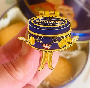 <strong>Cookies</strong> <strong>Jar</strong> Hard Enamel Hinged Lapel Pin Badge Custom Zinc Alloy Enamel Pin With Hinge Badge Metal Crafts for Christmas Gift - Product Image 3