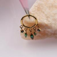 Anneau de septum à suspension en zircon émeraude, clicker articulé en titane ASTM F136 plaqué or PVD pour septum, daith, cartilage, bijou corporel de mariage