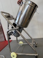 Mesin Pemotong Makanan Stainless Steel Penggiling Rendah Kebisingan untuk Dapur Komersial Jalur Produksi Makanan Lengkap