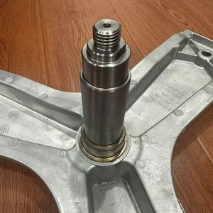 XB-79015 d'araignée de tambour de machine à laver BOSCH/<span class=keywords><strong>SIEMENS</strong></span> 8001011877 pièces de rechange de machine à laver - Product Image 3