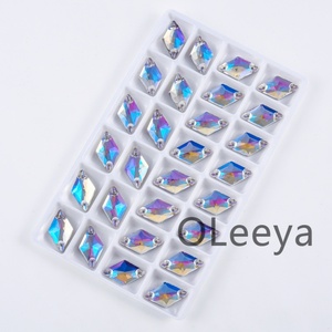 OLeeya Strass en verre à coudre en gros, couleur clair de lune, forme losange, cristaux de décoration pour maillots de bain, justaucorps et robes - Product Image 4