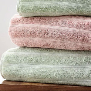 Serviette de Bain de Haute Qualité en Gros pour la Maison et l'Hôtel, Serviette de Sport et de Gym Personnalisée en Coton Éponge 100% de Haute Qualité - Product Image 6