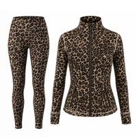Ensemble de sport yoga pour femme DF de la même marque - Tenue 2 pièces avec leggings taille haute froncés pour le Pilates, la course et l'entraînement en salle de sport