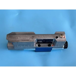 Rexroth Proportional Valve 4WREE6E16-30/<b>V</b>/24F1 160 L/min 315 <b>Bar</b> Hydraulic Control 1/2 In Port - Product Image 1