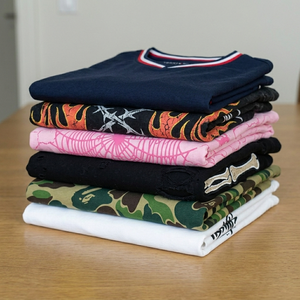 T-shirt da uomo in cotone con stampa grafica vintage a forma di ragno e scritta Hell, stile casual, di design americano Amiriss - Novità - Product Image 1