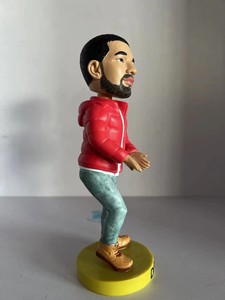 Statuetta Bobblehead in Resina Personalizzata OEM di Star del Rap Hip-hop Americano, Decorazione per Casa e Festival Musicali - Product Image 4
