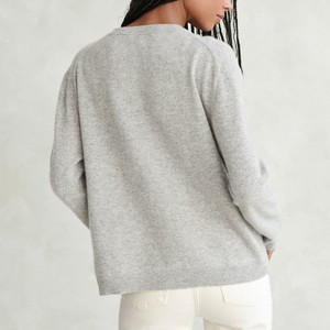 Personalizza 100% <span class=keywords><strong>Cashmere</strong></span> maglione di cachemire lavorato a maglia con scollo a v di alta qualità Pullover <span class=keywords><strong>in</strong></span> <span class=keywords><strong>Cashmere</strong></span> da <span class=keywords><strong>donna</strong></span> Super morbido - Product Image 3
