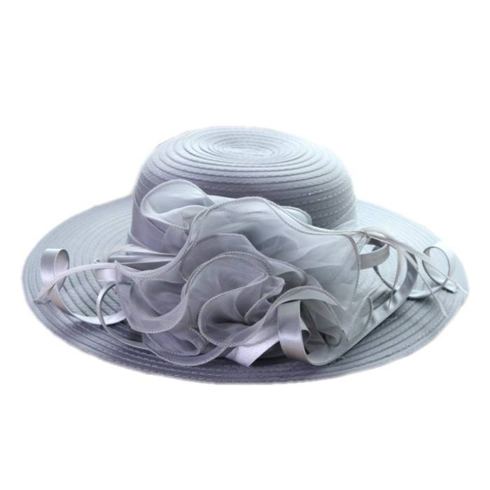 Cappello da chiesa in Organza bianca con abito da Derby floreale