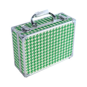 Petite <span class=keywords><strong>valise</strong></span> personnalisée organiser boîte <span class=keywords><strong>de</strong></span> <span class=keywords><strong>maquillage</strong></span> étui <span class=keywords><strong>de</strong></span> voyage <span class=keywords><strong>de</strong></span> luxe forme trousse à cosmétiques avec miroir en aluminium - Product Image 4