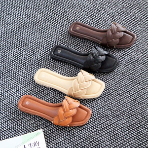 High-quality Summer New Design Soft-soled Comfortable <b>Outdoor</b> Wholesale Women's Sandals and <b>slippers</b> - Product Image 1