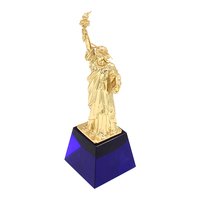 Nouveau design bleu cristal base poli galvanoplastie logo personnalisé doré américain Statue de la Liberté sculpture trophée en métal