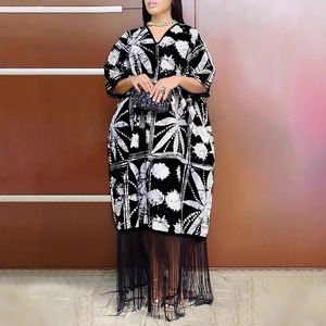 Robe longue ample imprimée à col en V et franges, style vintage, grande taille pour femme, collection printemps, offre spéciale - Product Image 1