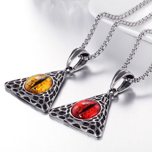 Nuova Collana con Ciondolo in Acciaio al Titanio Stile Hip-hop Europeo e Americano 2026, Design Occhi del Diavolo e Triangolo Infernale, per Uomo e Donna - Product Image 2