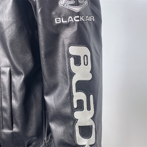 Chaqueta de motociclista unisex de cuero PU con bordado en contraste resistente, chaqueta de seguridad para motocicleta, chaqueta de mezclilla impermeable. - Product Image 3