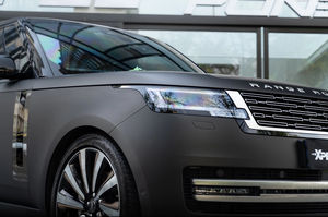 Emballage de carrosserie de <span class=keywords><strong>voiture</strong></span> en vinyle super <span class=keywords><strong>mat</strong></span> de couleur noire Emballage de vinyle de <span class=keywords><strong>voiture</strong></span> fournisseur en gros <span class=keywords><strong>prix</strong></span> d'usine - Product Image 3