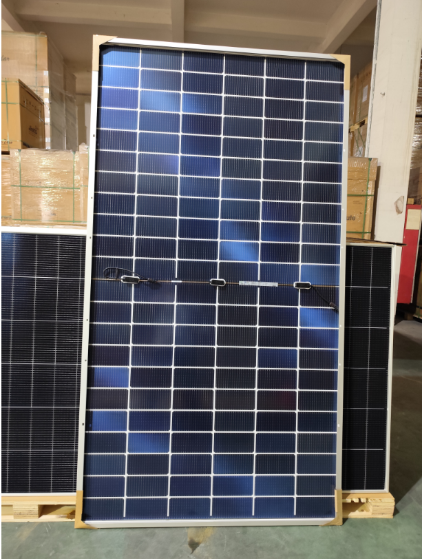 Znshine Solar Panel ZXM8-GPLDD132 Series 680W 690W 700W Half Cell