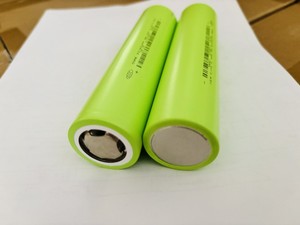 แบตเตอรี่ลิเธียมไอรอนฟอสเฟตแบบโซลิดสเตต 32140 15Ah 800 รอบการใช้งาน 3.2V 48Wh สำหรับยานพาหนะ - Product Image 4