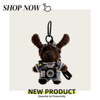 Porte-clés personnalisé avec logo, chien marron en peluche Kawaii, breloque de sac en peluche douce, porte-clés mignon appareil photo pour sac à dos et sac à main