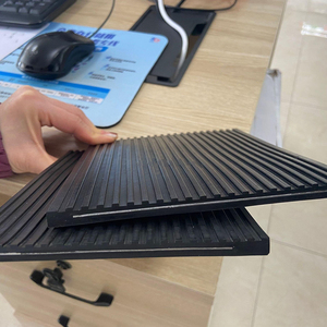 Cần cẩu đường sắt theo dõi cao su Pad 195*7*12000 mét đường sắt đệm pad cho đường sắt - Product Image 5