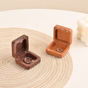 Boîte de <span class=keywords><strong>rangement</strong></span> en <span class=keywords><strong>bois</strong></span> personnalisé, Mini boîte cadeau pour bijoux, dents variées - Product Image 1