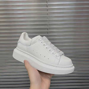 Haute qualité femmes Designer mode marche baskets luxe nouveaux Styles respirant éclairé plate-forme chaussures pour hommes - Product Image 3