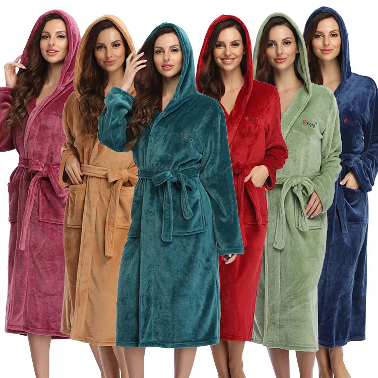 Wholesale Oversize Winter Lovers Luxury Warm Long Flannel Bathrobe with hooded Women Thick Night Fleece Bath Robes Dressing