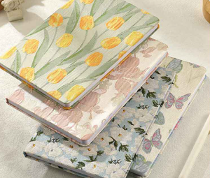 A6 Kleines Hardcover-Studenten tagebuch Frischer Stoff Geprägtes drei dimensionales Plüsch-Notizbuch Eleganter Notizblock - Product Image 6