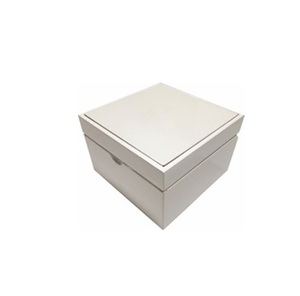 Top Qualité Blanc PU Matt Craft Charnière Aimant Catcher Boîtes à Bijoux pour Femmes Emballage de Bijoux au Prix de Gros - Product Image 1