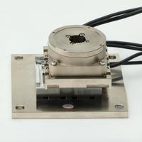 Plateforme de positionnement triphasée avec une charge utile de 50 kg et une force de pointe de 538 N