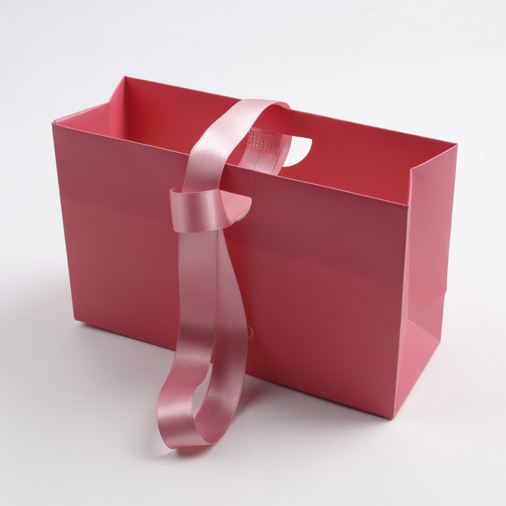 Hot Sale Eco Conscious Green Environment Friendly Packaging Recycled Material Shopping Gift Paper Bag