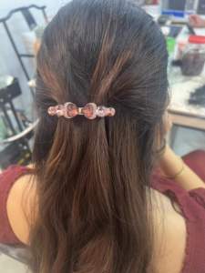Pince à cheveux de luxe en cristal avec nœud pour femme, barrettes élégantes de style français, accessoires antidérapants pour coiffures mi-attachées - Product Image 4