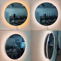 Espejo de TV Inteligente Moderno con Pantalla Táctil Iluminada, Resistente al Agua IP44, Diseño Gráfico con IA para Sala de Estar, Villa, Baño