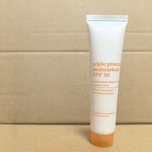 Lotion hydratante protectrice Simplla Clearing SPF 30 40ml, triple protection spécialisée pour les peaux sensibles - Product Image 3
