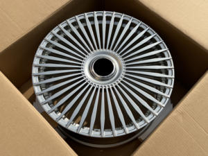 Wheelshome 22 Inch 5-112 Gloss Black Stock Gesmede Wielen 396f Nieuwe Staat Gemaakt Van Aluminiumlegering Voor Mansory - Product Image 2