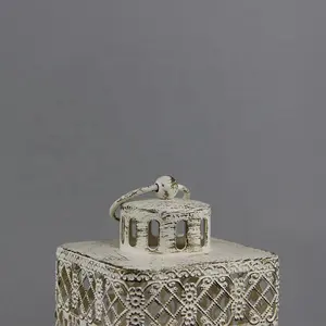Linterna de Metal en miniatura, pequeña forma cuadrada blanca de estilo Oriental con vela LED en el interior