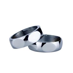 Accessoires de chasse d'eau pour toilettes à cuvette en cuivre avec écrou de verrouillage en laiton et écrou d'interface à tête droite 6/1 pouce - Product Image 1