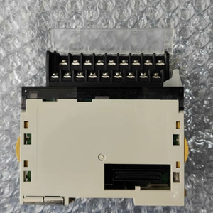 Controlador PLC OM RON CJ1W-DA08C, Unidad de E/S Analógica Serie CJ, Nuevo en Stock - Product Image 4