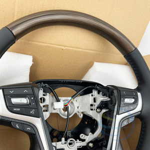 Volant en bois personnalisé à plusieurs boutons pour <span class=keywords><strong>Toyota</strong></span> <span class=keywords><strong>Land</strong></span> <span class=keywords><strong>Cruiser</strong></span> LC200 79 80 100 300 250 <span class=keywords><strong>76</strong></span> Series Prado 150 120 Corolla Fortuner - Product Image 3